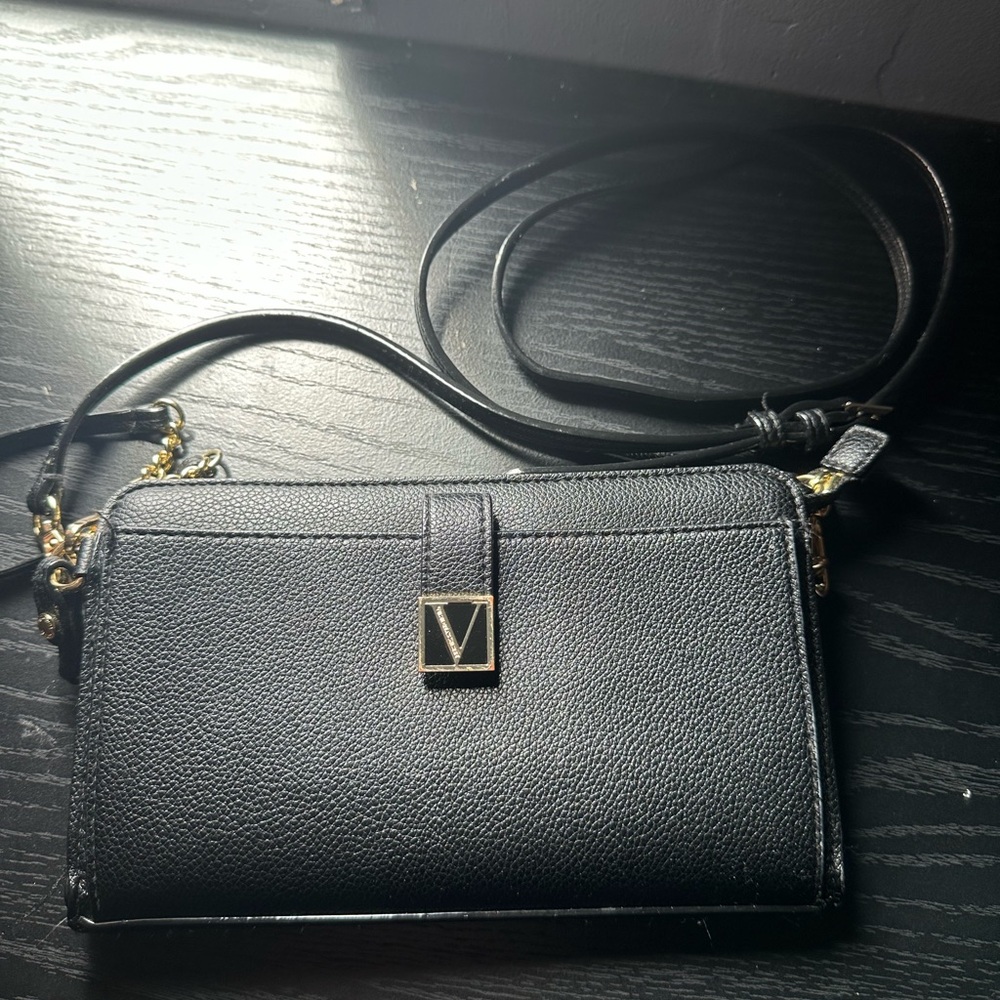Black Crossbody Bag vs